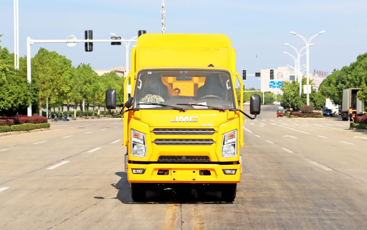 江鈴防撞緩沖車(chē)（配乾行達(dá)E版包）