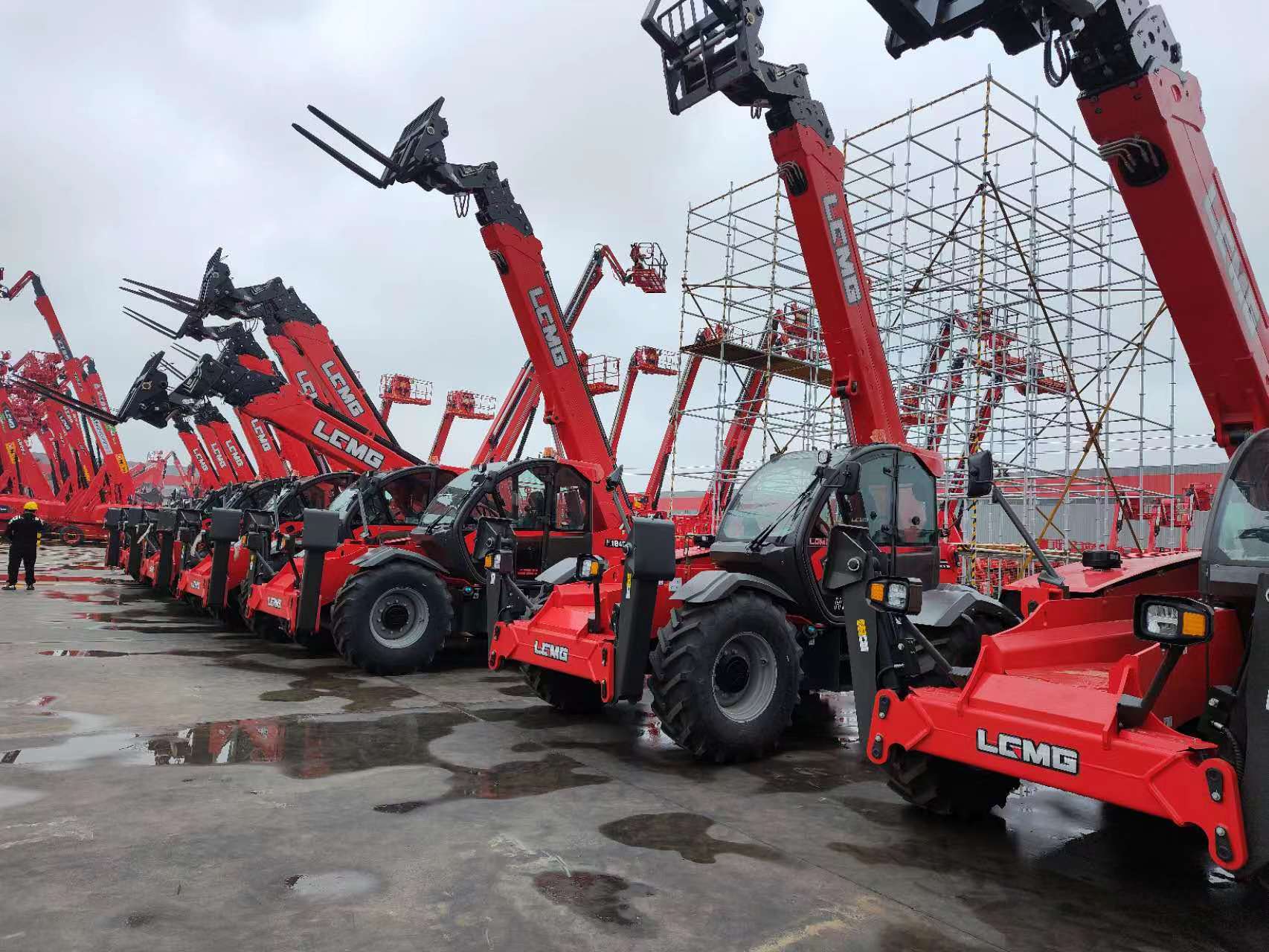 12.1-H1840伸縮臂叉裝車(chē)